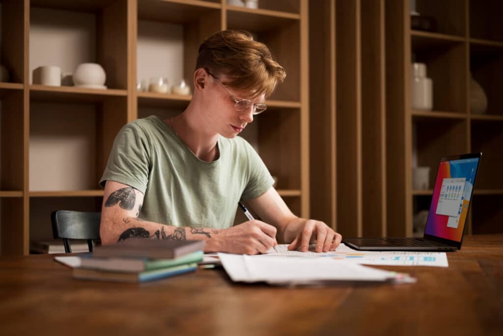 52 verbos clave para aprobar el TOEFL y mejorar tu inglés académico