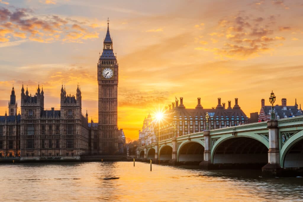Descubre las 10 cosas para hacer en Londrés que te permitirán vivir la ciudad y practicar inglés en cada experiencia.